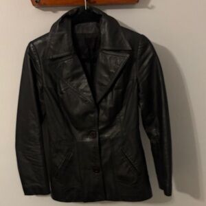 Vintage Women's fitted Black Leather Jacket
